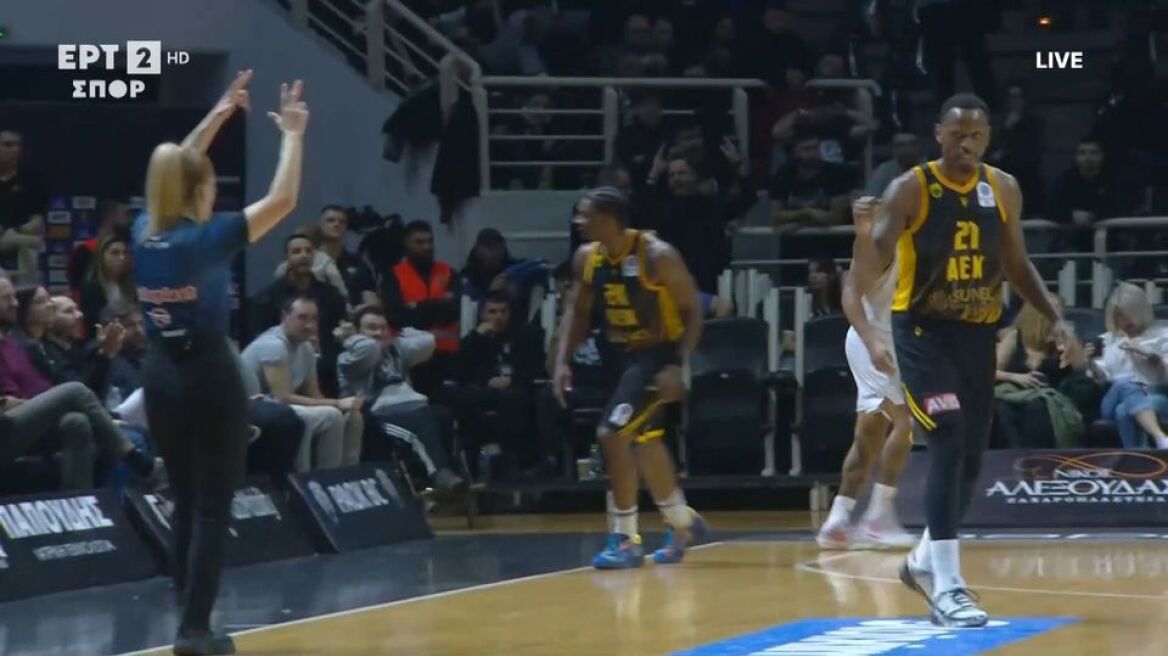 Ένταση και αποδοκιμασίες για Μπάρτλεϊ στο Παλατάκι, δείτε βίντεο 