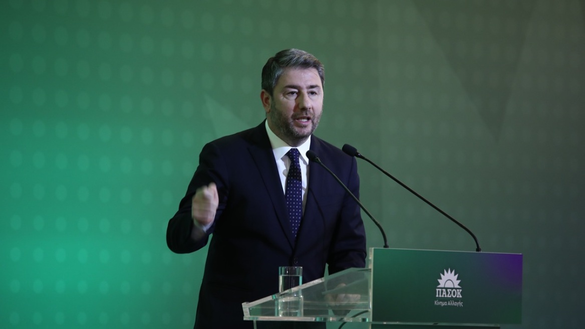 Ζήτησε ενότητα ο Ανδρουλάκης στη συνεδρίαση της ΚΟΕΣ: Το ΠΑΣΟΚ υπάρχει εκεί που το ψηφίζει ο ελληνικός λαός