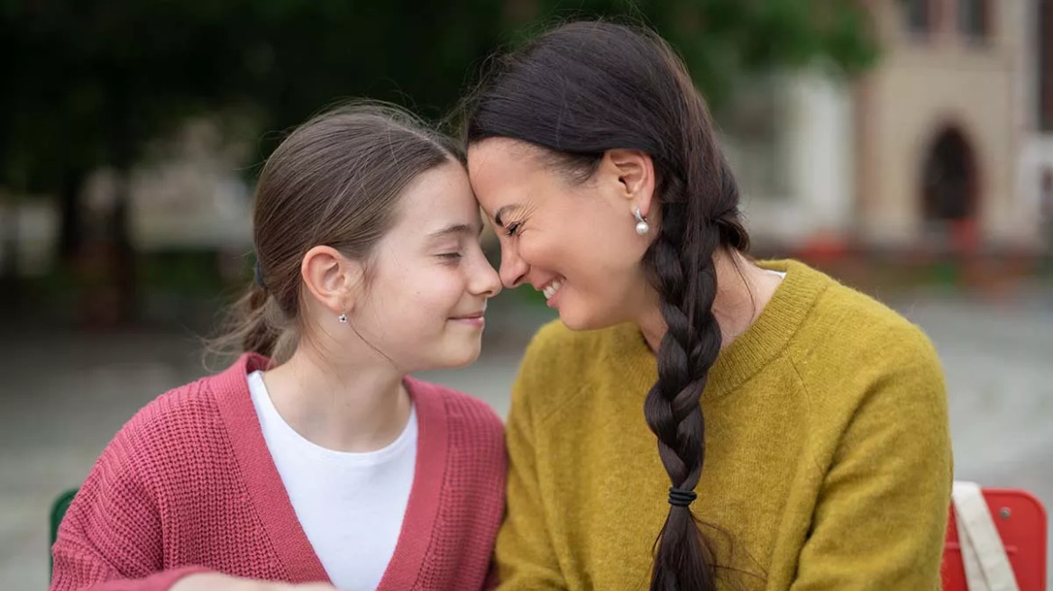 4 φράσεις που κάθε έφηβος θέλει να ακούσει από τους γονείς του
