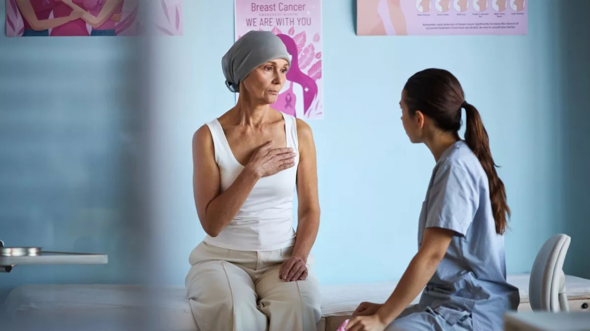 7 γυναίκες με μεταστατικό καρκίνο μαστού επιβίωσαν χάρη σε ένα εμβόλιο – Η εντυπωσιακή ιστορία τους
