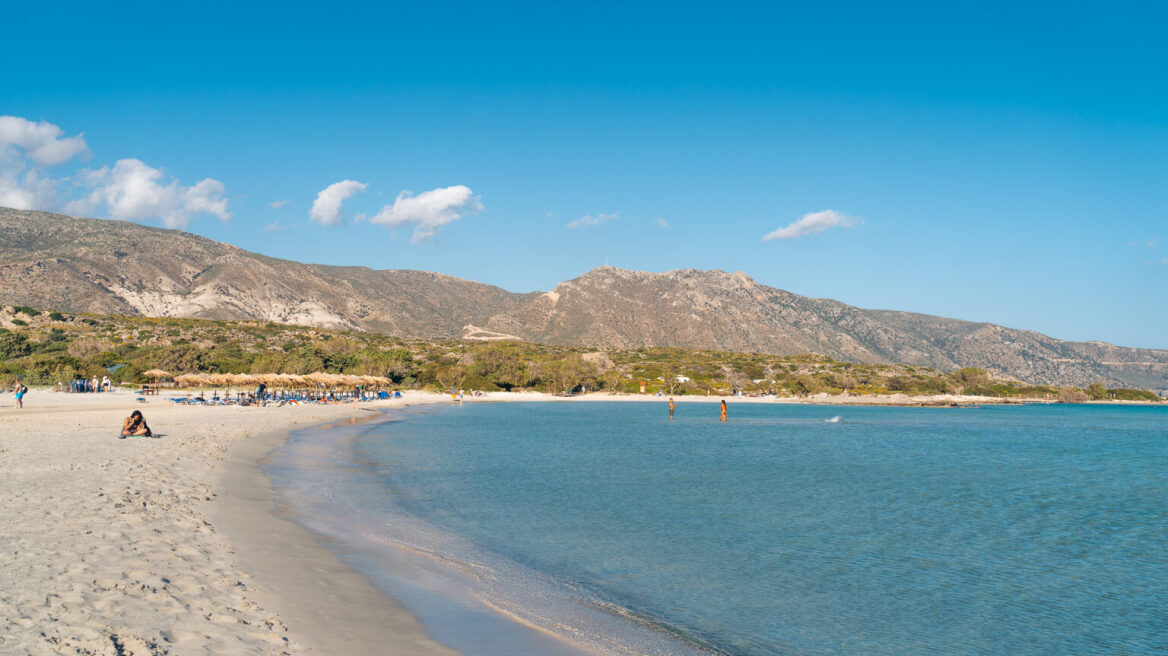 Tripadvisor: Τρεις παραλίες στην Κρήτη και μία στην Κέρκυρα ανάμεσα στις κορυφαίες του κόσμου για το 2026
