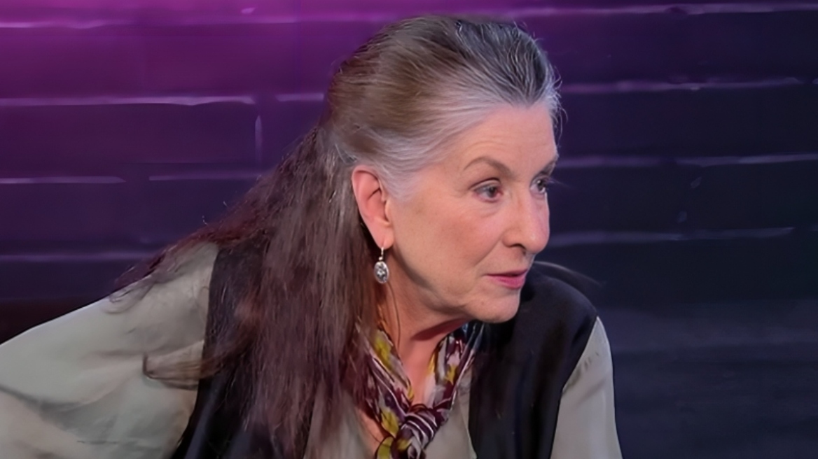 Νένα Μεντή: Δεν ξέρω αν όλες οι γιαγιάδες είναι τόσο ηλίθιες όσο εγώ