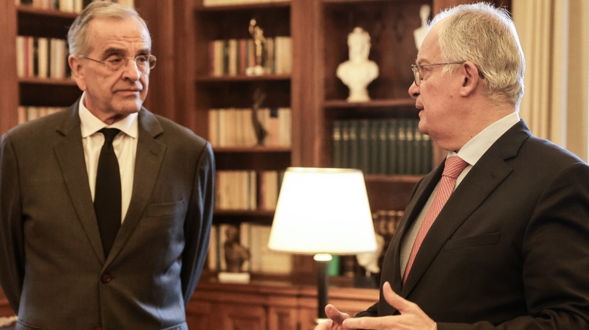  Ο Τασούλας είδε Σαμαρά, «επανέλαβε την πάγια θέση του για την ανάγκη συνθέσεων στην εξωτερική πολιτική», λένε πηγές της Προεδρίας