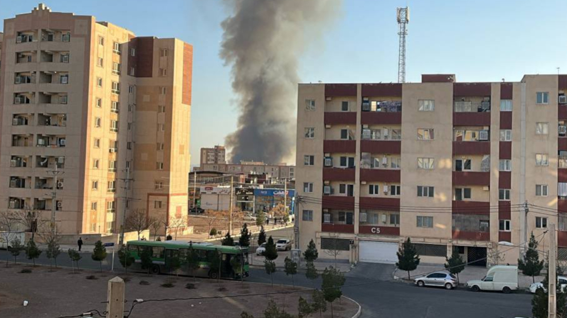 Φωτιά κοντά σε στρατιωτικές εγκαταστάσεις στην Τεχεράνη 