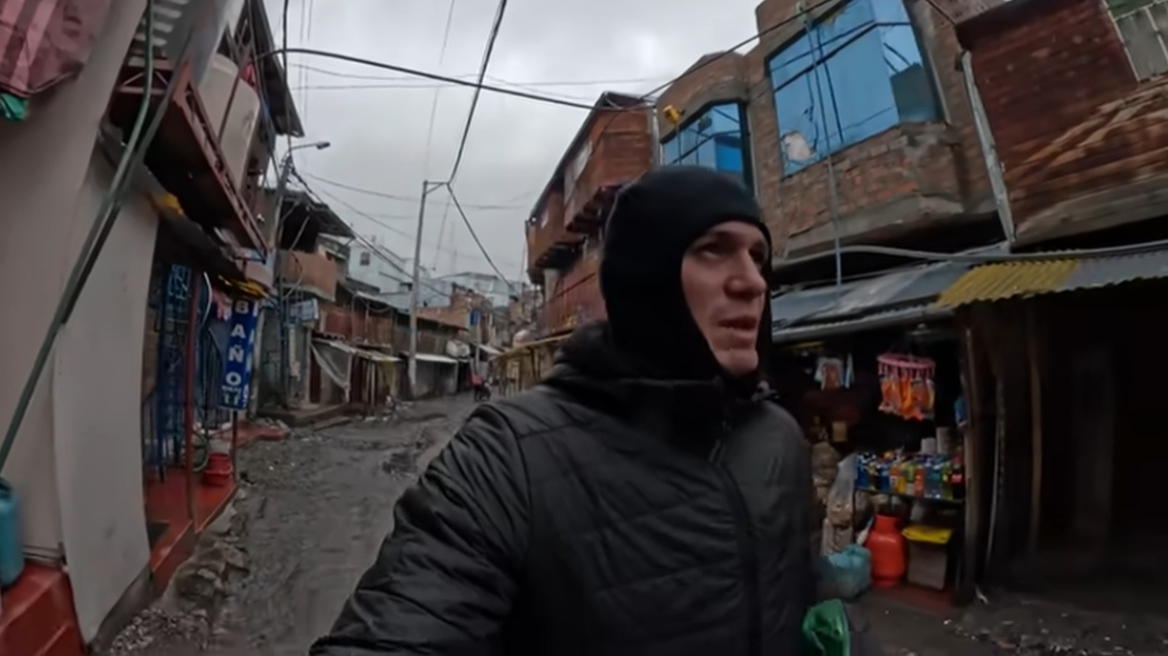 «Κόλαση στη Γη»: Πόλη στο Περού... κρέμεται από τα 5.000 μέτρα, πνίγεται στα σκουπίδια και το αλκοόλ και οι κάτοικοι οπλοφορούν και πυροβολούν αδιακρίτως