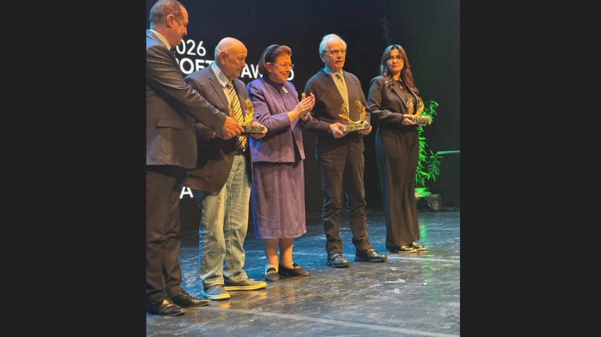 Λίνα Μενδώνη: Απένειμε τα βραβεία στο Φεστιβάλ «Καβάφεια» στο Κάιρο 