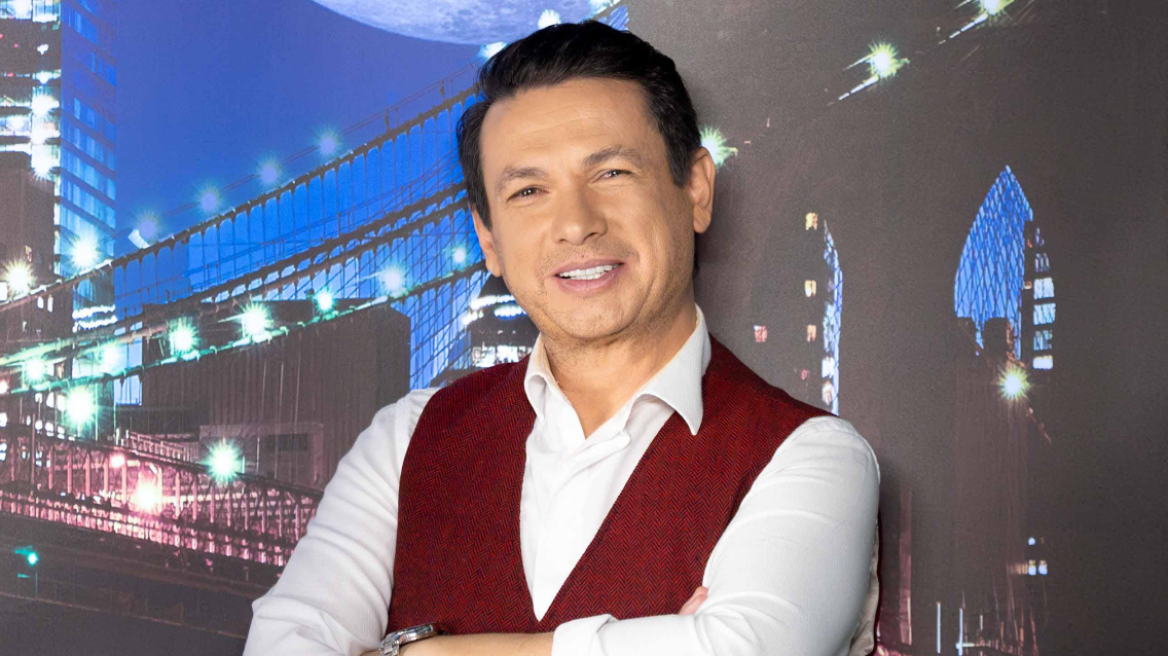 Σταύρος Νικολαΐδης: Λίγο πριν γεννηθεί το παιδί μου δούλεψα σε εταιρεία μεταφορών, όταν υπέγραψα γύρισα σπίτι και έκλαιγα με λυγμούς
