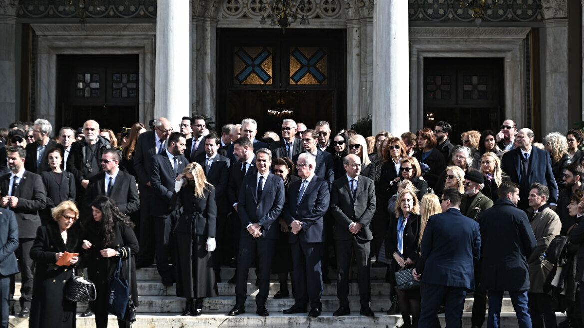 Η Ελλάδα αποχαιρέτισε την Ελένη Γλύκατζη-Αρβελέρ, στον Βύρωνα η ταφή της - Επικήδειοι από Μητσοτάκη και Τασούλα στη Μητρόπολη Αθηνών