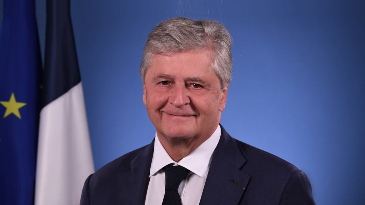 Δασμοί Τραμπ: Υπέρ της επιβολής αντίμετρων από την ΕΕ το Παρίσι