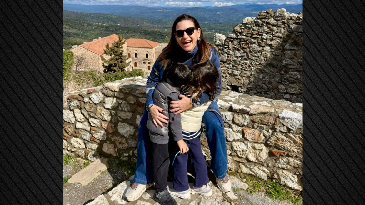 Η Όλγα Κεφαλογιάννη αγκαλιά με τα παιδιά της στον Μυστρά, τι έγραψε για την αξία της οικογένειας