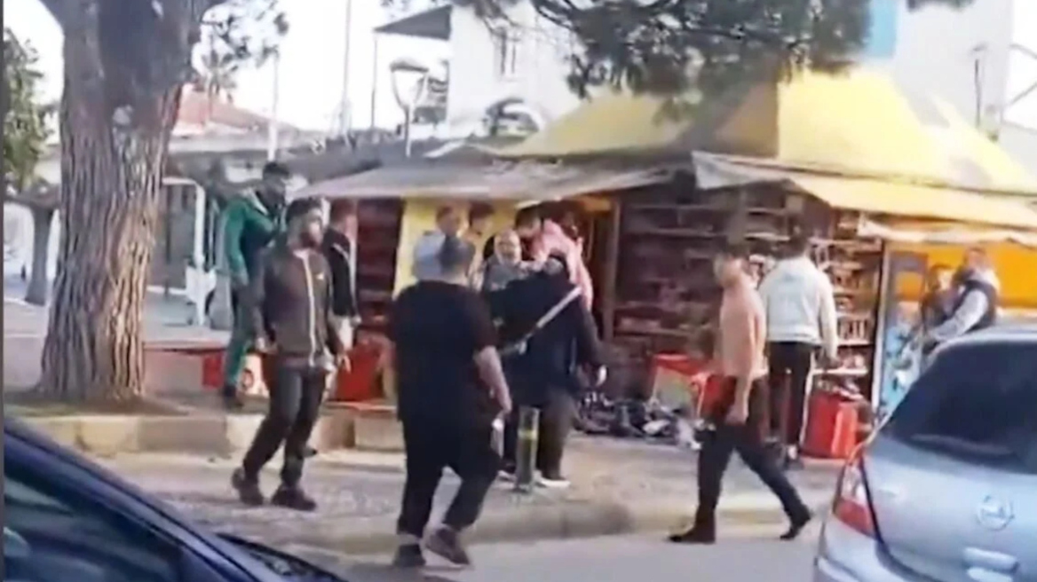 Ακόμη δύο συλλήψεις για την άγρια επίθεση σε πατέρα και γιο σε περίπτερο στη Γαστούνη 