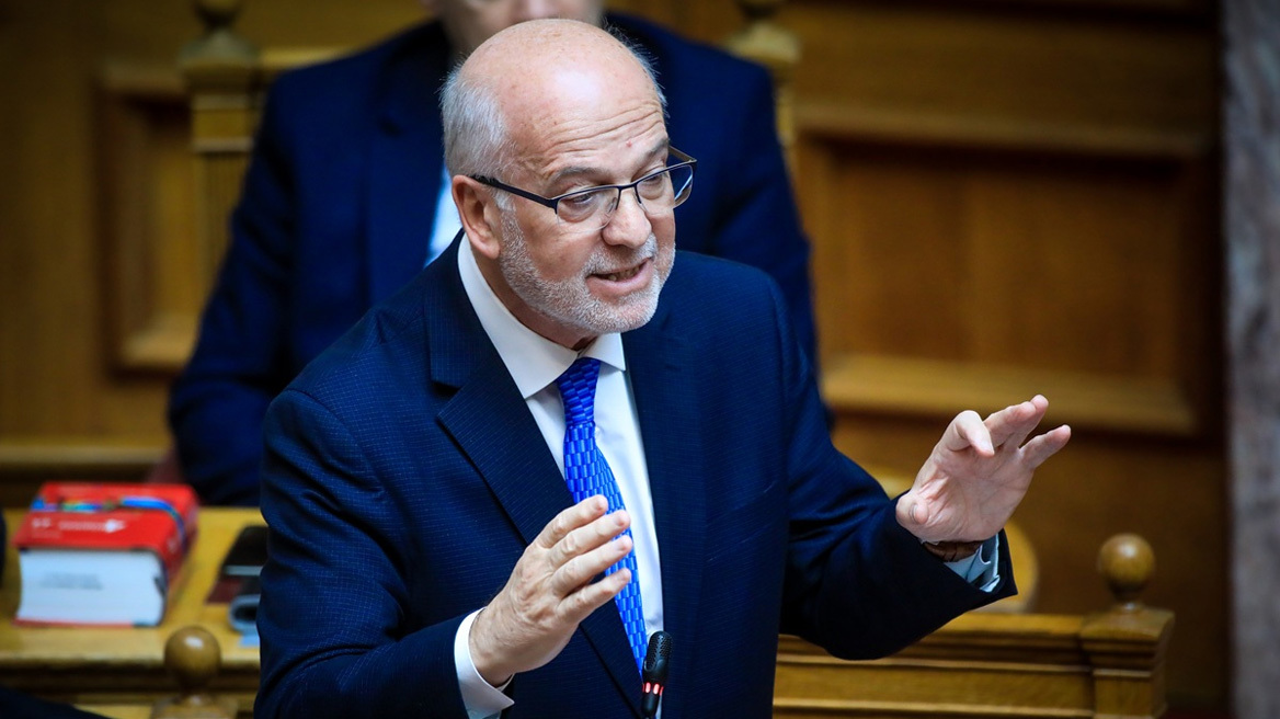 Φλωρίδης: Αν κάποιες εξετάσεις στις σορούς των θυμάτων των Τεμπών δεν μπορούν να γίνουν στην Ελλάδα, θα πάμε σε εργαστήρια του εξωτερικού