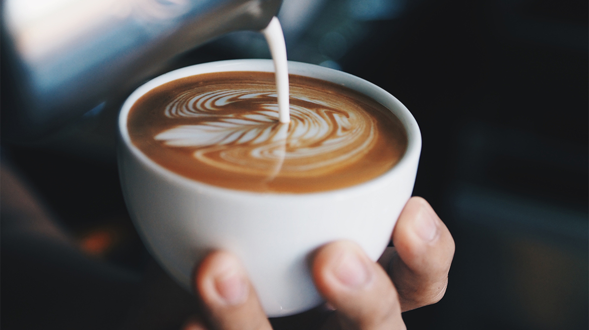 Πώς ο καφές στην Αθήνα έγινε τελετουργία: Αυτές είναι οι τοπ διευθύνσεις