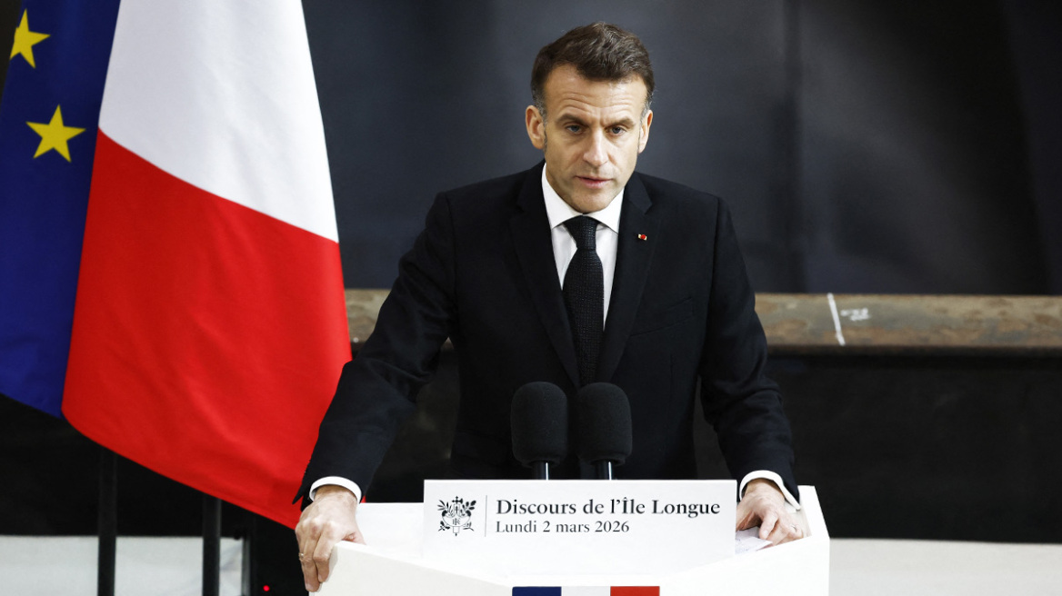 Αυξάνονται οι πυρηνικές κεφαλές στο οπλοστάσιό μας, προχωράμε σε προοδευτική υλοποίηση προηγμένης αποτροπής, λέει ο Μακρόν
