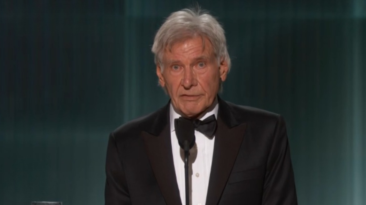 Ο Χάρισον Φορντ συγκινήθηκε παραλαμβάνοντας το Βραβείο Συνολικής Προσφοράς στα Actor Awards