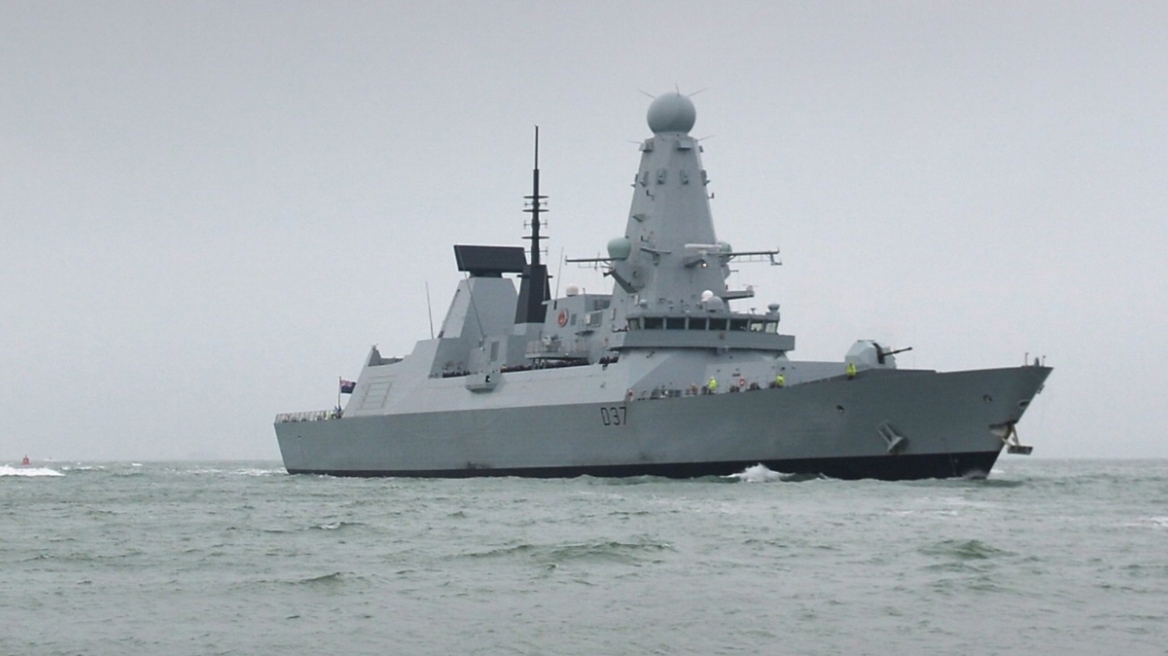 Η Βρετανία εξετάζει την αποστολή του αντιτορπιλικού HMS Duncan στην Κύπρο
