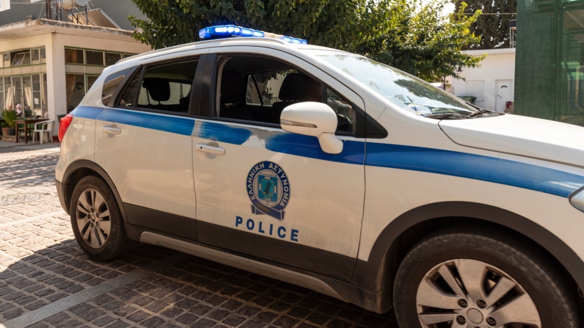 Τέσσερις συλλήψεις μελών συμμορίας που λήστευε μαγαζιά και σπίτια στη Λάρισα 