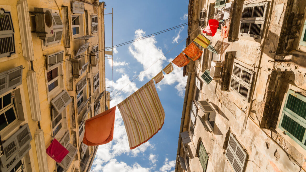 Πάσχα στην Ελλάδα: 6 προορισμοί για την ταξιδιωτική σας λίστα