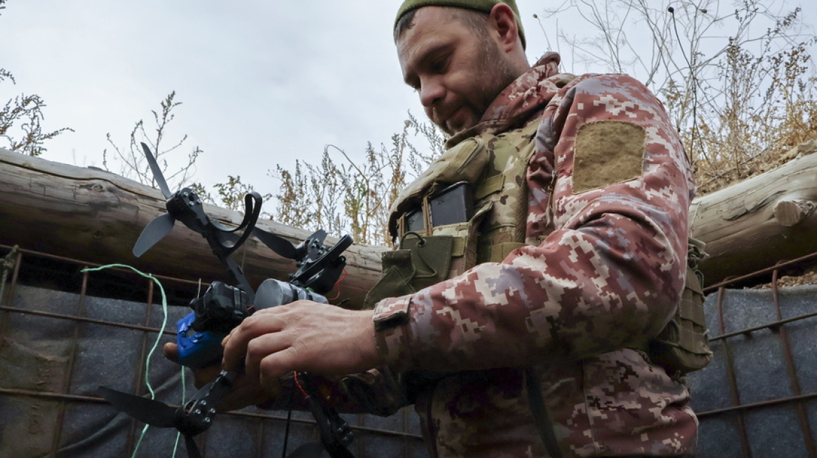 Financial Times: ΗΠΑ και χώρες του Κόλπου σκέφτονται να αγοράσουν ουκρανικά αντιαεροπορικά drone