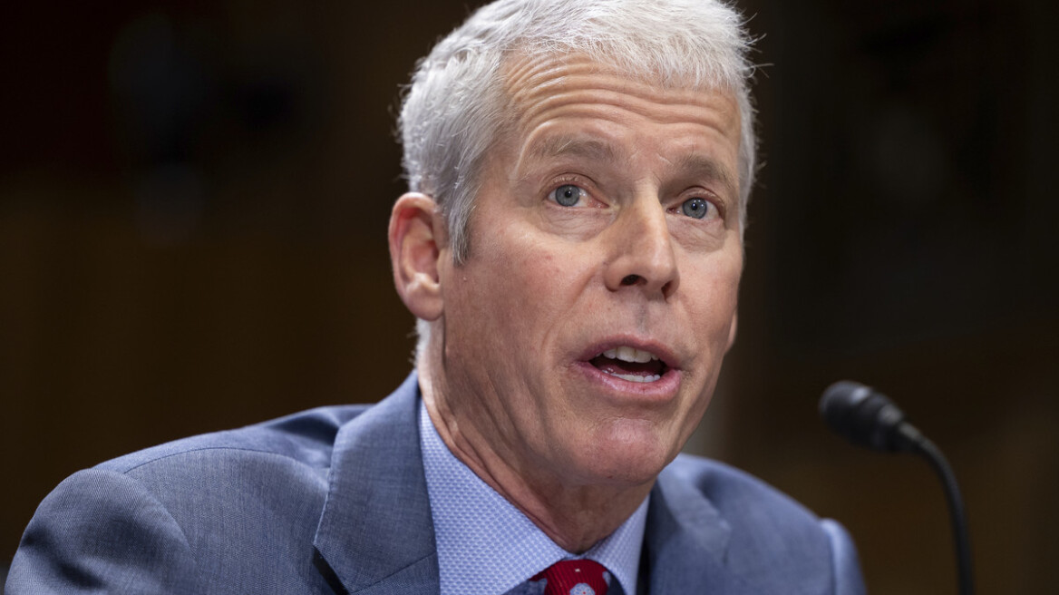 Το πολεμικό ναυτικό των ΗΠΑ θα συνοδεύει τα πλοία που διέρχονται από το Στενό του Ορμούζ