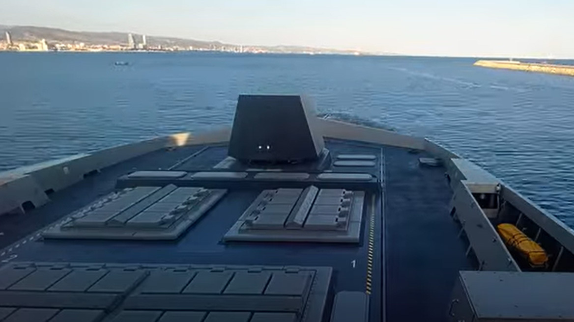 Εντυπωσιακό βίντεο από τον απόπλου της φρεγάτας Κίμων από το λιμάνι της Λεμεσού