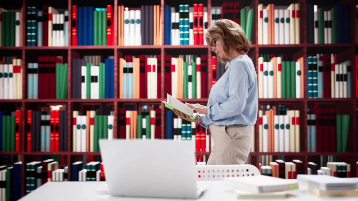 Ποιες προκλήσεις αντιμετωπίζουν οι γυναίκες επιστήμονες – Η πρόοδος και τα «αόρατα» εμπόδια
