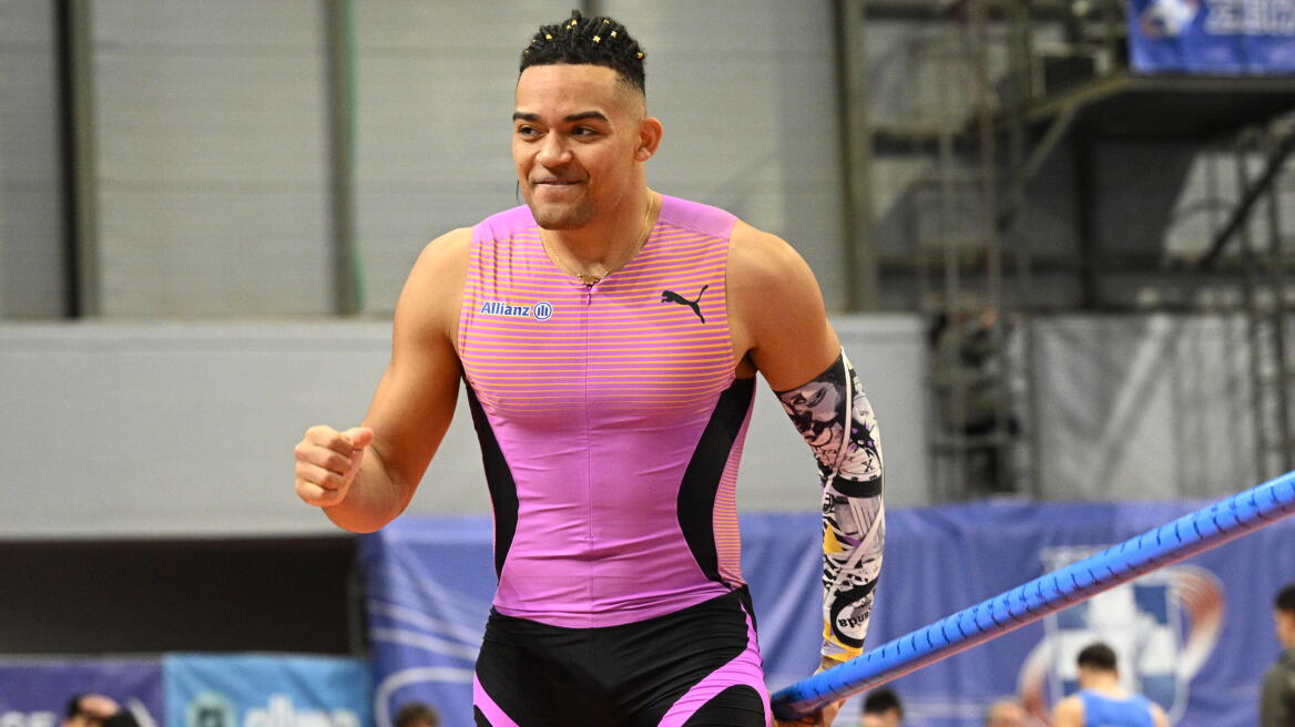 Φοβερός Καραλής στη Ρουέν: Πρώτος με άλμα στα 6,06μ, άγγιξε τα 6,20μ 