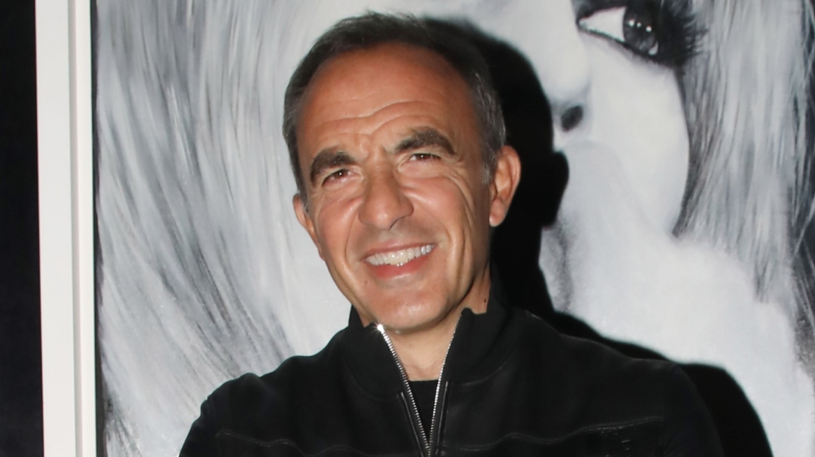 Ο Νίκος Αλιάγας δείχνει πώς ήταν στα 20 του, δείτε τη φωτογραφία που ανάρτησε
