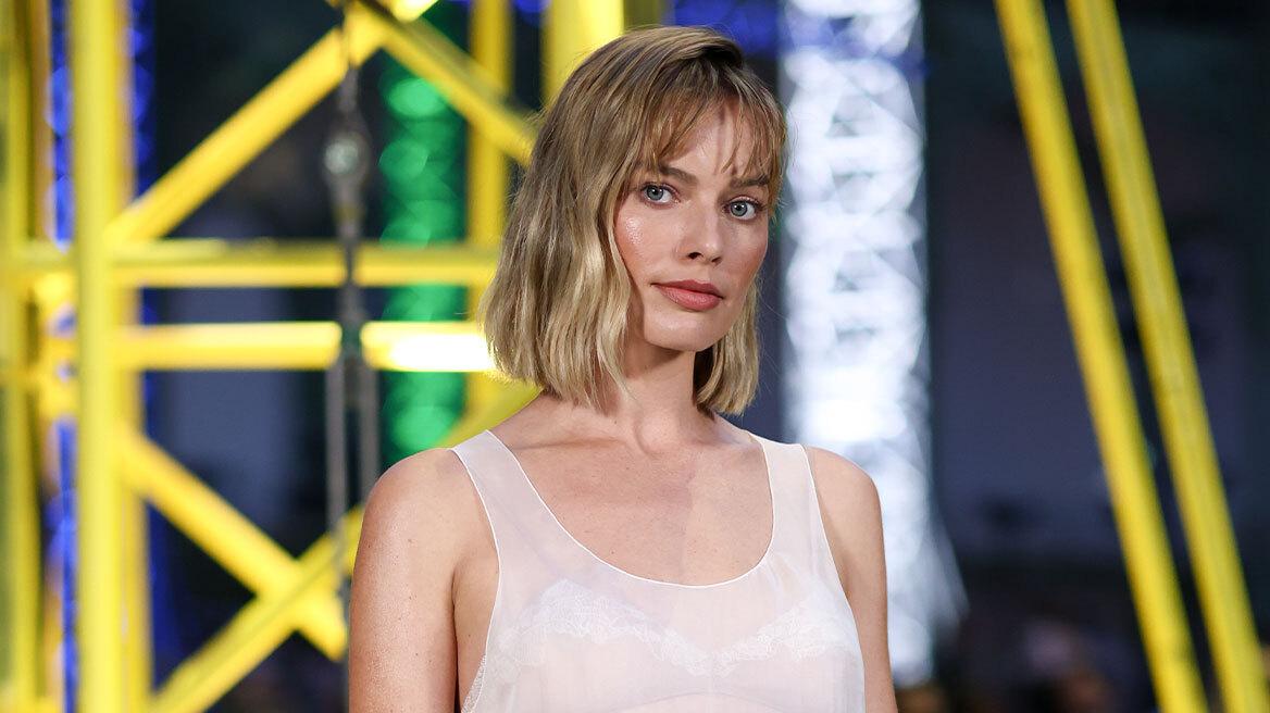 Η Μάργκοτ Ρόμπι εμφανίστηκε με κοντό καρέ, δείτε φωτογραφίες