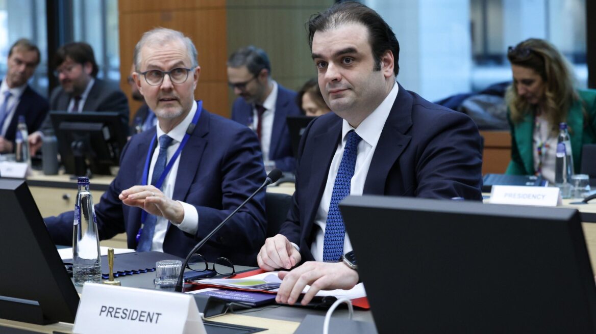 Πιερρακάκης μετά το Eurogroup: Έχουμε τα εργαλεία να αντιδράσουμε για την ενεργειακή κρίση - Δεν είμαστε ακόμη στο σημείο να τα ενεργοποιήσουμε