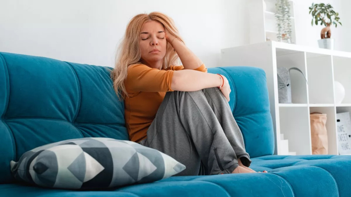 1 στις 2 Ελληνίδες δεν γνωρίζει ότι ο πονοκέφαλός της είναι ημικρανία