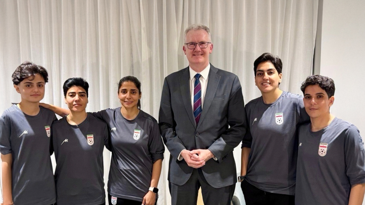 «Οι 5 αθλήτριες είναι ασφαλείς»: Η Αυστραλία έδωσε άσυλο στις παίκτριες της εθνικής ομάδας ποδοσφαίρου του Ιράν