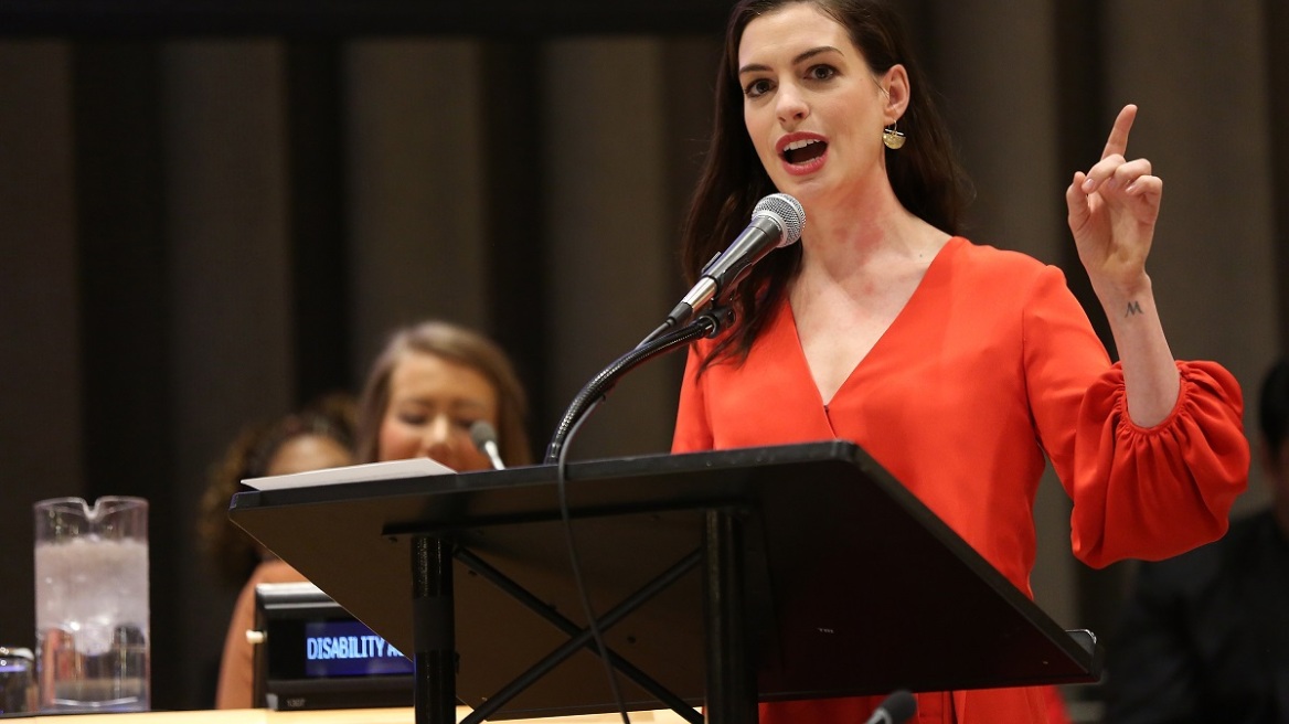 Αν Χάθαγουεϊ: «Γιορτάζουμε την αντίσταση των γυναικών που άνοιξαν τον δρόμο»