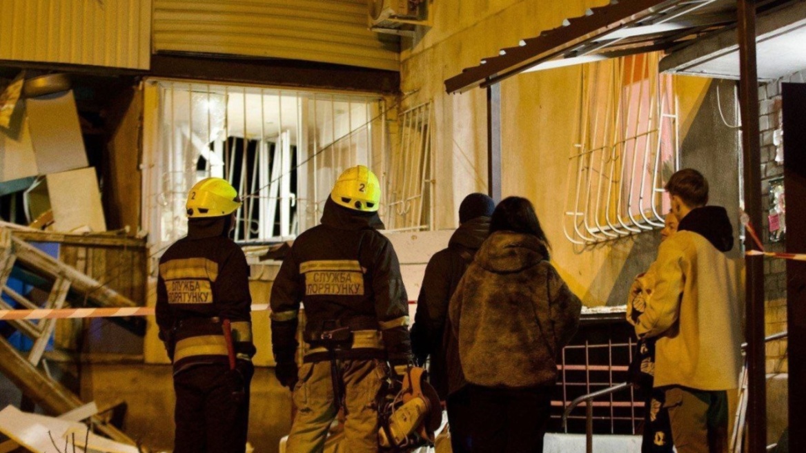 Τραυματίες εξαιτίας ρωσικών πληγμάτων σε Χάρκοβο και Ντνίπρο 