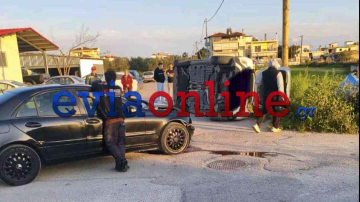 Δύο τραυματίες σε τροχαίο στην Εύβοια, δείτε φωτογραφίες 
