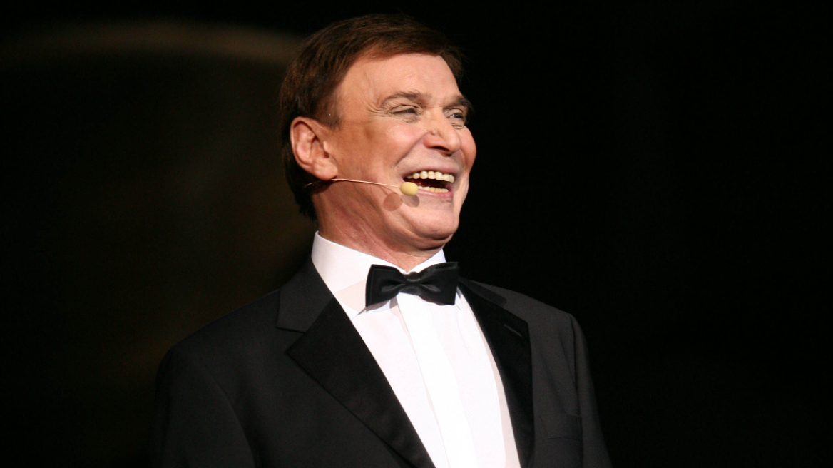  Γιώργος Μαρίνος: Όσο βρισκόταν εδώ τραγουδούσε για τους τρόφιμους, είπε η διευθύντρια του οίκου ευγηρίας όπου ζούσε
