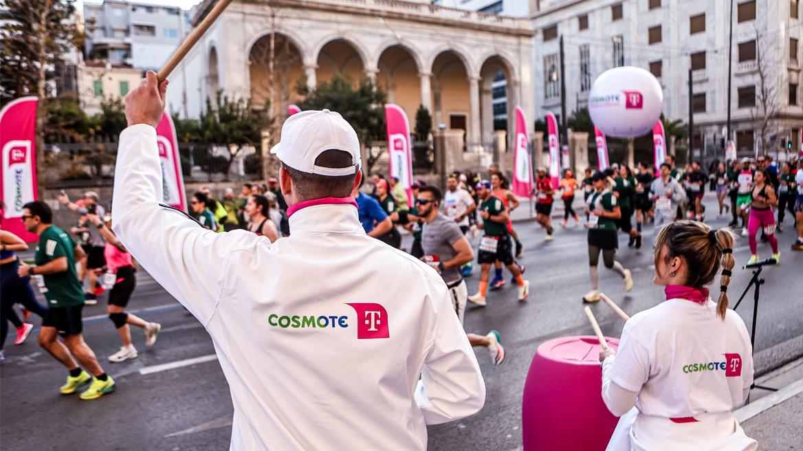 Η μεγάλη γιορτή του Ημιμαραθωνίου στο κέντρο της Αθήνας