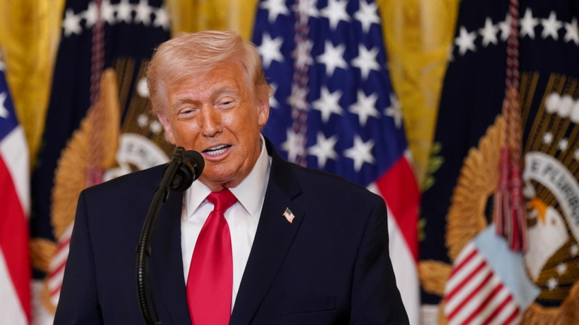 Τραμπ: Θα παρέχουμε στρατιωτική συνοδεία για τα τάνκερ στα Στενά του Ορμούζ, αν χρειαστεί