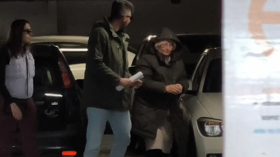 Στις φυλακές Θήβας οδηγείται η Ελένη Ζαρούλια: Η άφιξή της στο Εφετείο Αθηνών, δείτε βίντεο