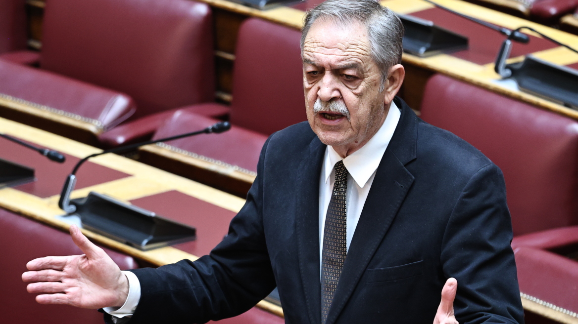 Το ΠΑΣΟΚ προτείνει τον Πάρι Κουκουλόπουλο για τη θέση του Αντιπροέδρου της Βουλής 
