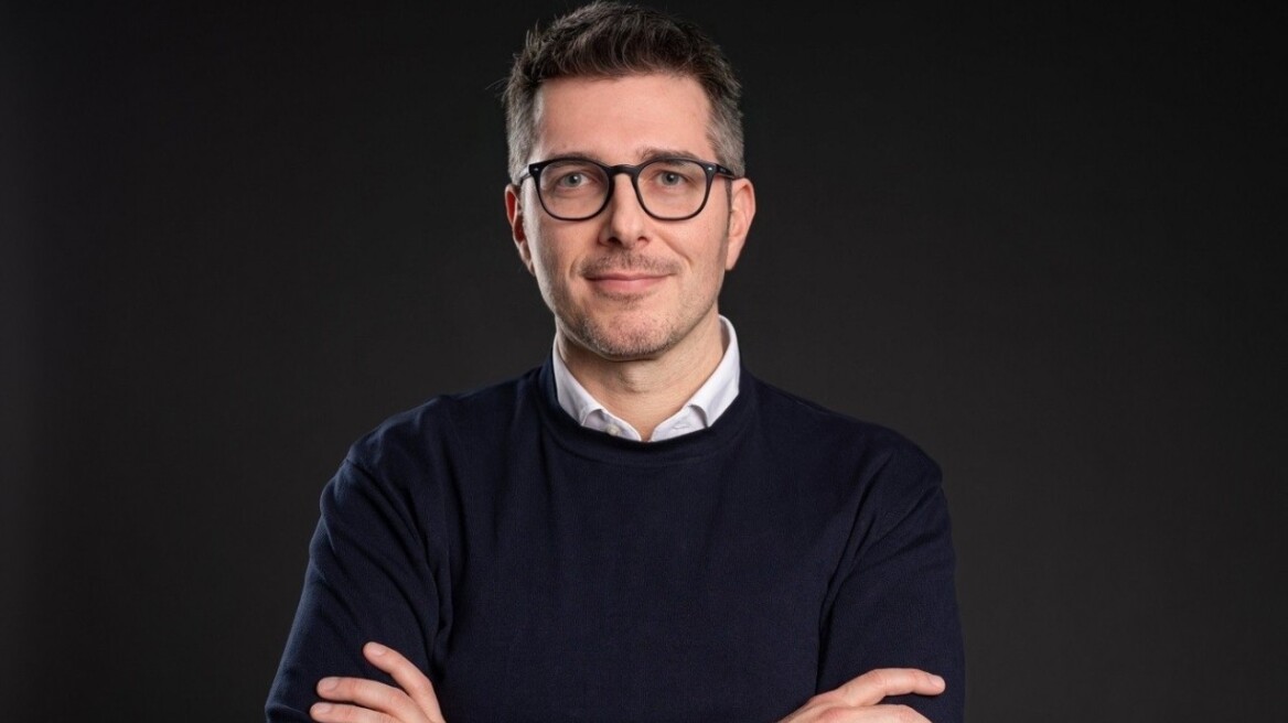 Alessandro Callari (Booking.com): Αντέχει ο ελληνικός τουρισμός στις γεωπολιτικές αναταράξεις