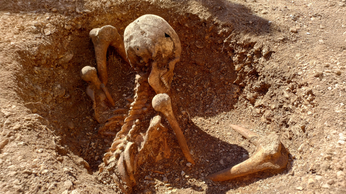 Μυστήριο με καθιστούς σκελετούς Γαλατών που βρέθηκαν στη Ντιζόν