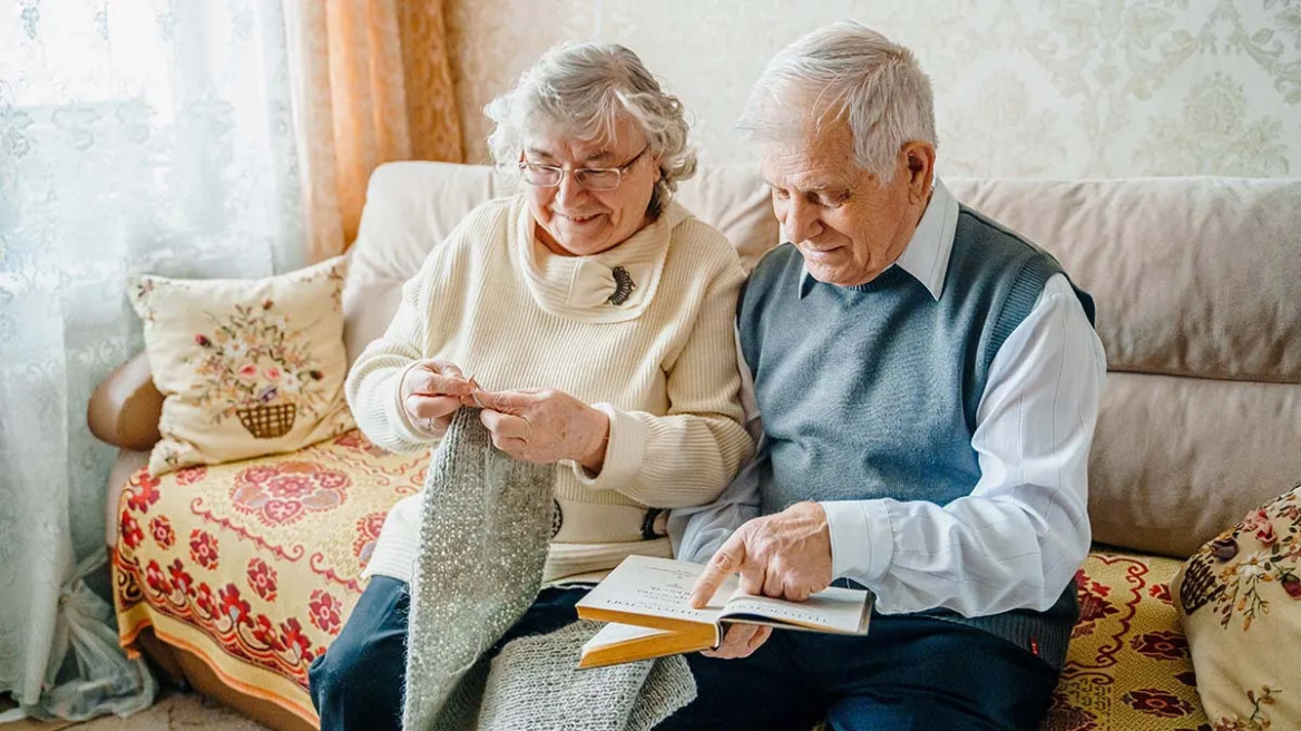 Γιατί κάποιοι φτάνουν τα 100 χωρίς να κόψουν τσιγάρο και αλκοόλ – Ο «πρωταγωνιστικός» ρόλος των γονιδίων
