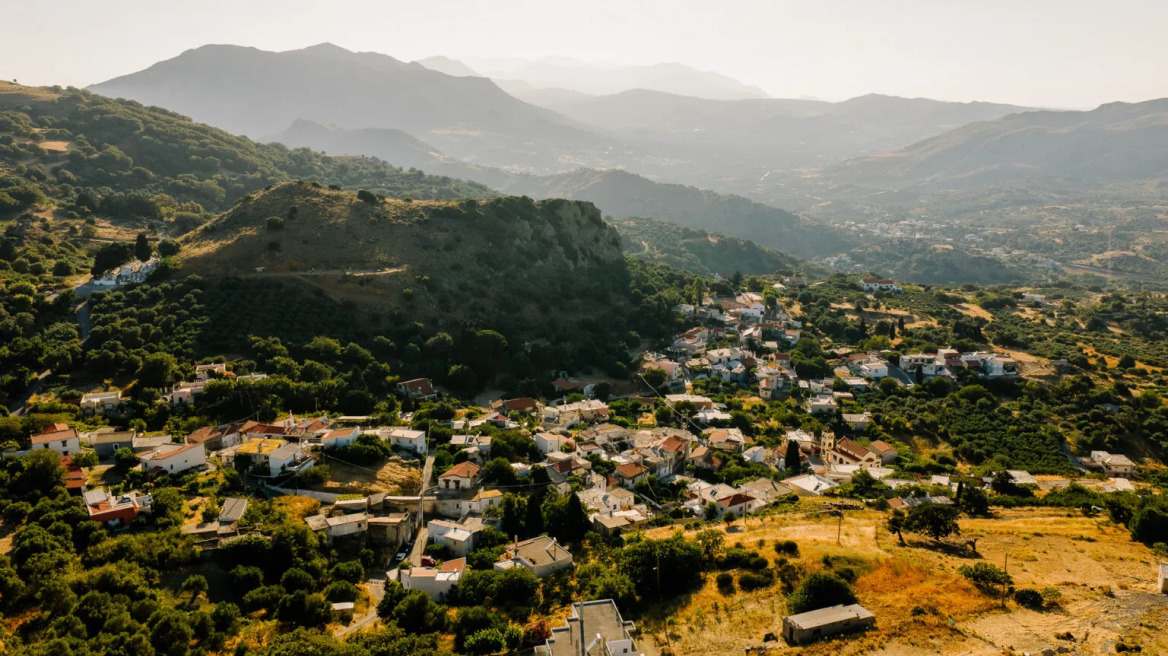 Road trip στο Νότιο Ρέθυμνο: Χωριά, μοναστήρια και παραλίες συνθέτουν ένα μωσαϊκό εμπειριών
