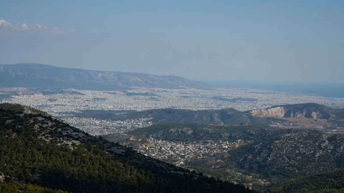 
Δύο μεζονέτες προς πώληση σε Μεταμόρφωση και Θρακομακεδόνες