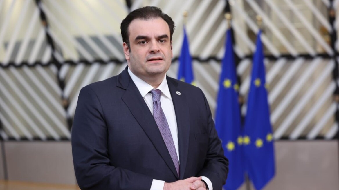 Πιερρακάκης: Θα αντιμετωπίσουμε τις ανησυχίες πολιτών και επιχειρήσεων για το ενεργειακό κόστος