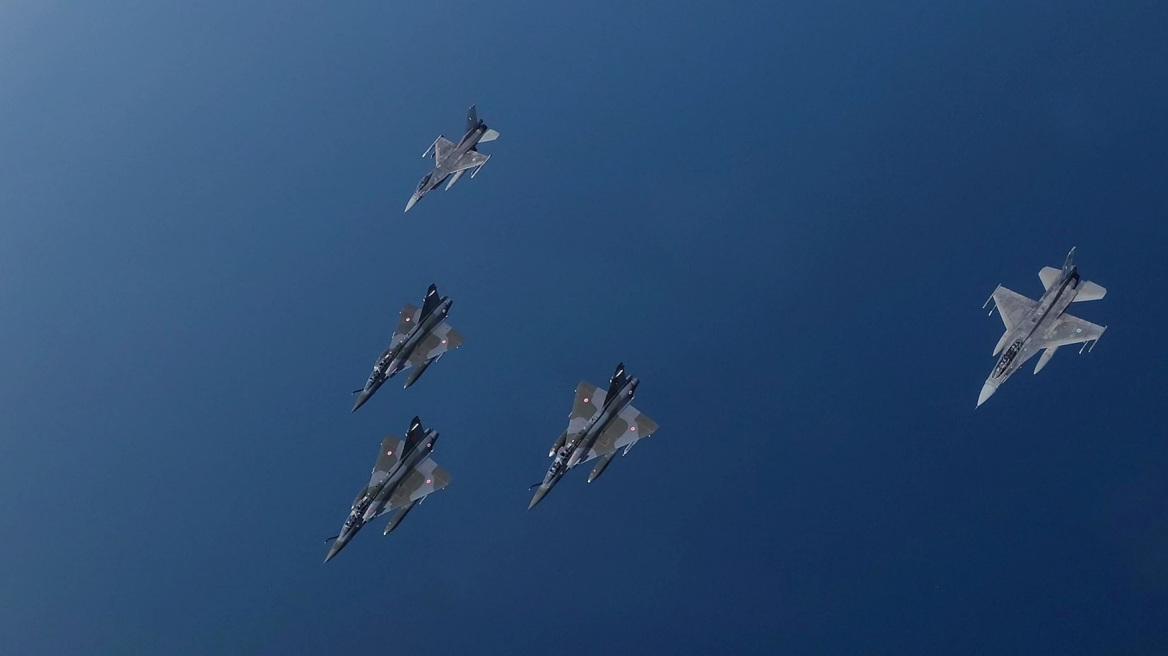 Ολοκληρώθηκε η αεροπορική άσκηση «Ηνίοχος 2026», εκτελέστηκαν όλα τα είδη των αεροπορικών αποστολών, φωτογραφίες