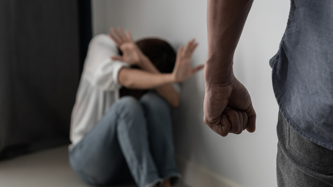 Βέροια: Ομολόγησε ο 20χρονος τον άγριο ξυλοδαρμό της 24χρονης που νοσηλεύεται σε ΜΕΘ