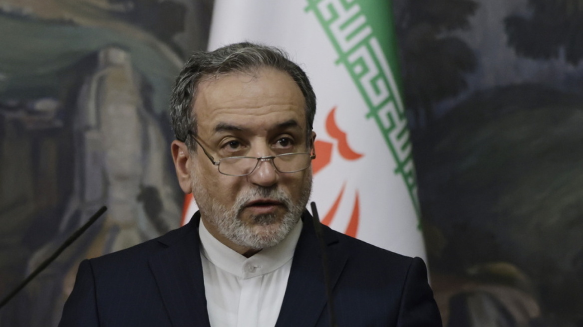 Αμπάς Αραγτσί: Ο πόλεμος πρέπει να τερματιστεί πλήρως και μόνιμα δηλώνει ο Ιρανός ΥΠΕΞ
