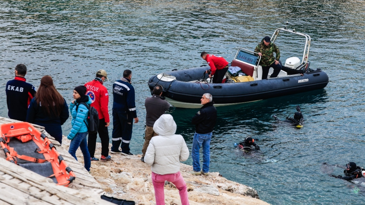 Ποιος είναι ο 34χρονος δύτης που αγνοείται στα Λιμανάκια: Πιλότος με αδυναμία στη θάλασσα και τις μηχανές